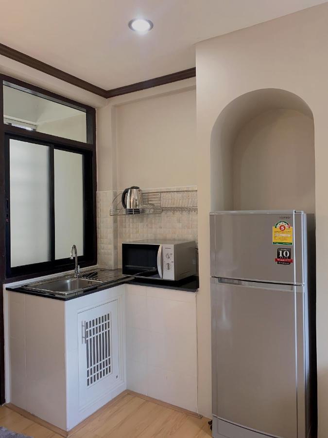 October Hostel Chiangmai Чиангмай Екстериор снимка