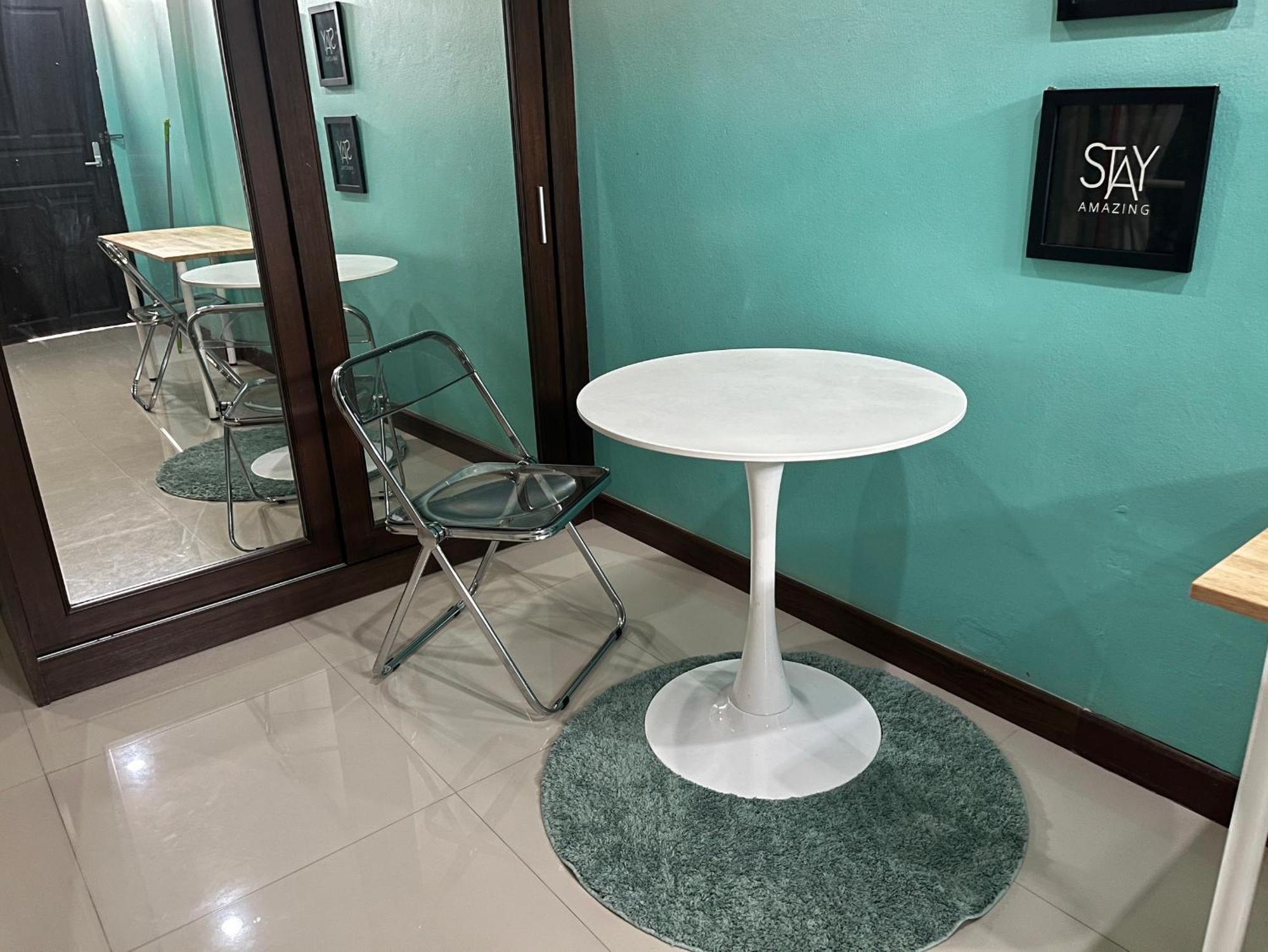 October Hostel Chiangmai Чиангмай Екстериор снимка